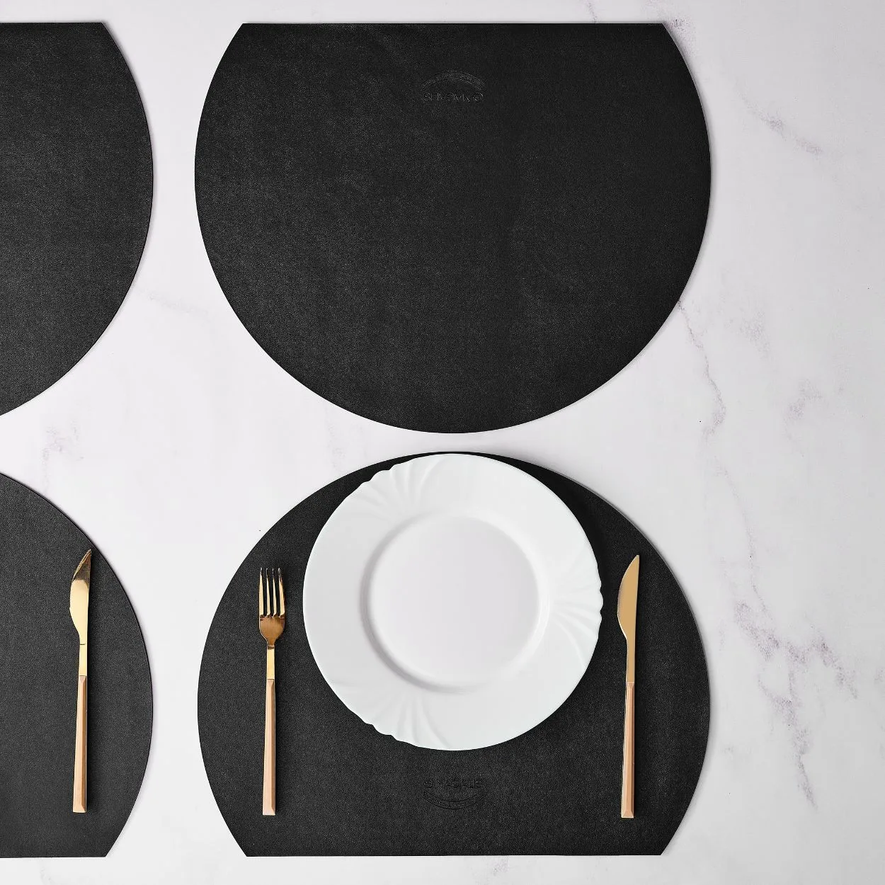 Doira Leather Placemat - ( Set of 4 ) - Image 5